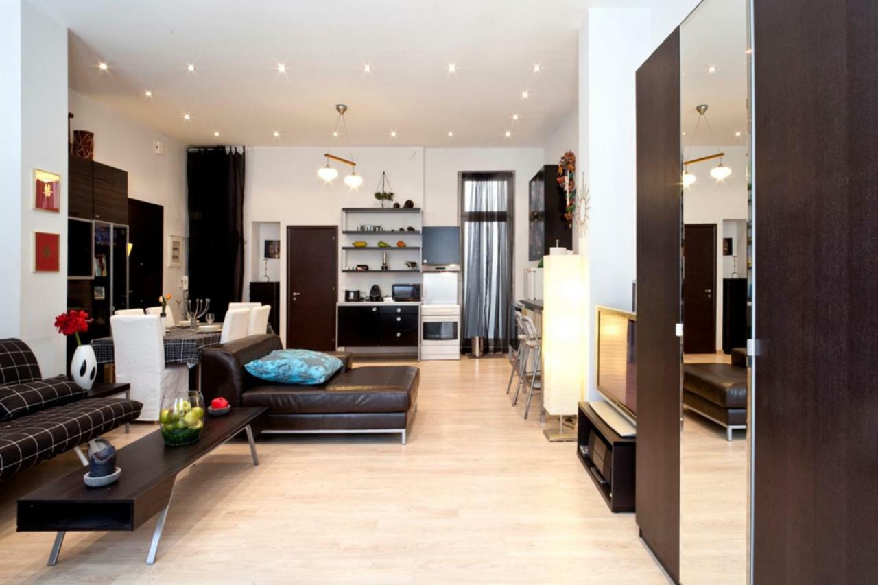 Deluxe Central Loft Near Acropolis Athena Bagian luar foto